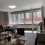 Moderne Aan Zee *