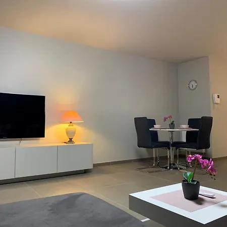 Moderne Aan Zee Apartment