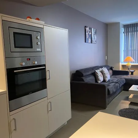 Moderne Aan Zee Apartment *